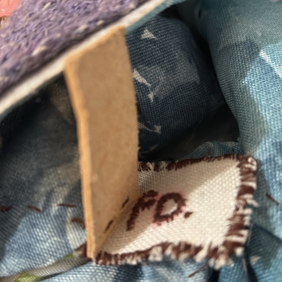 Handmade Crossbody Handbag - Picture 6 of 6